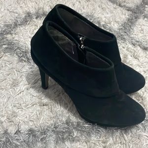 Adrienne Vittadini Booties